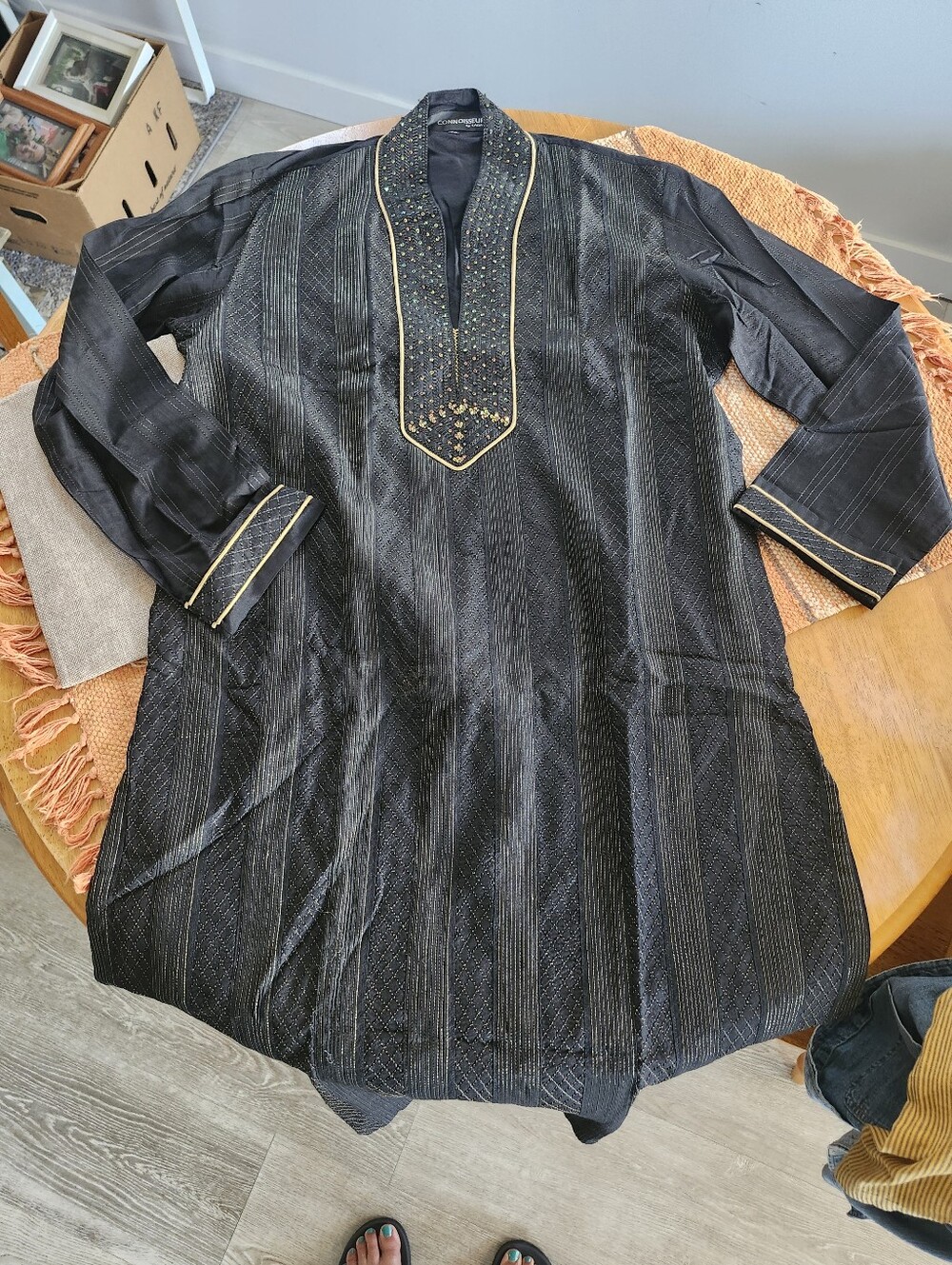 Black & Gold Embroidered Kurta | XL | Long Tunic | Indian Fashion 🖤✨